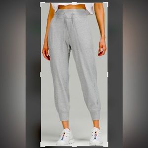 Lululemon “Ready to RuLu” High Rise Jogger